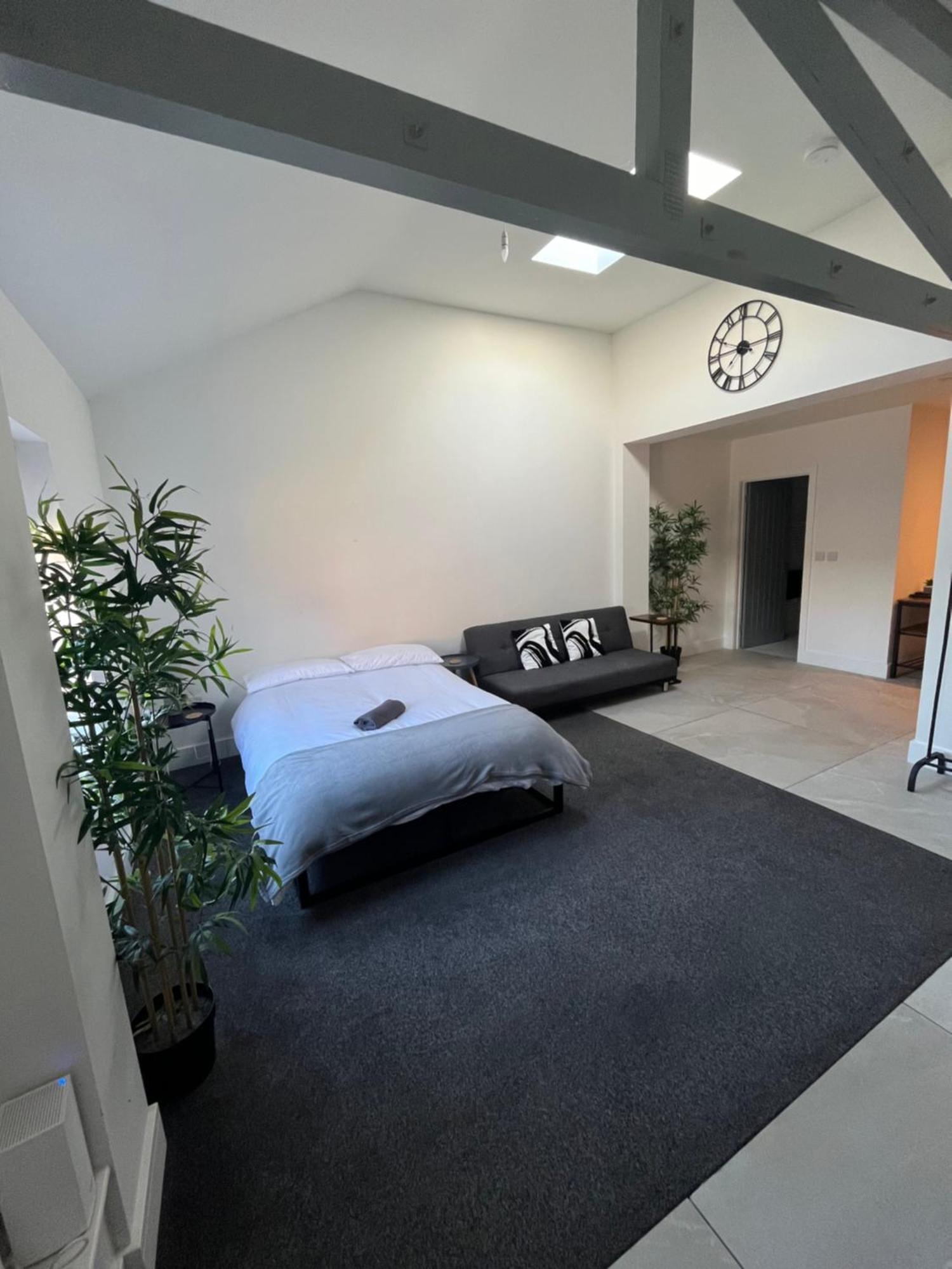 Апартаменты Entire Property In Downham Market, Serviced Accomodation Экстерьер фото